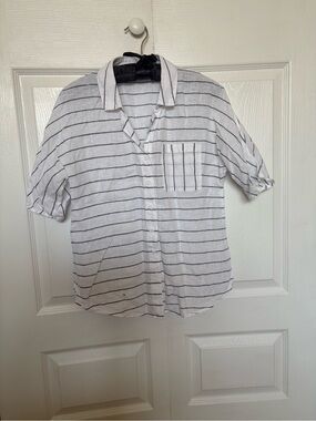 Garnet Hill White Short-Sleeve Button-Down Shirt with Black Stripes